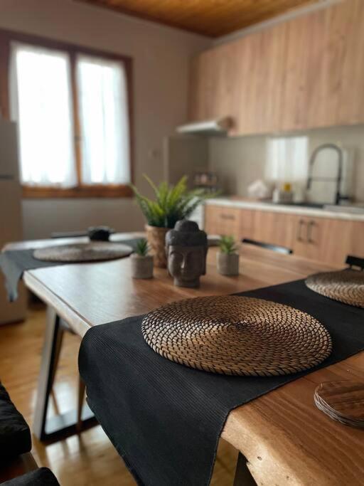 דירות ואסיליקי Politis' Wooden House מראה חיצוני תמונה