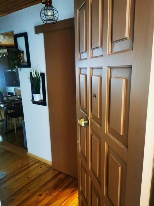דירות ואסיליקי Politis' Wooden House מראה חיצוני תמונה